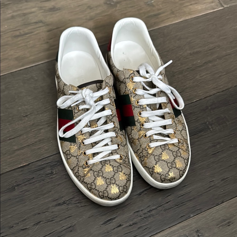 Gucci Ace Sneaker GG SUPREME monogram with gold Bumble Bees size GUCCI 10 US 11